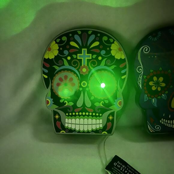 LED Sugar Skull Sign Lot of 2 Día De Los Muertos Day Of The Dead Holiday Decor - Picture 5 of 14